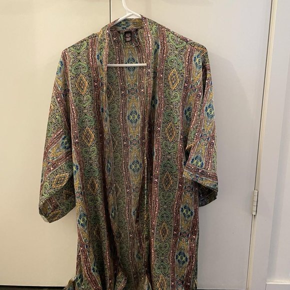 Victoria's Secret xsmall/small silky satin robe - Picture 3 of 7